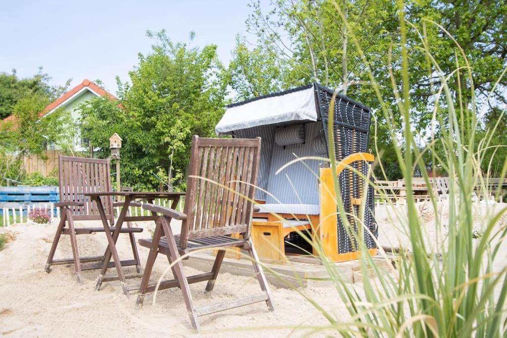Ferienwohnungen Fehmarn Mit Parkplatz In Petersdorf 外观 照片